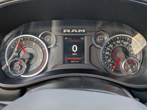 Used 2024 RAM 3500 Big Horn image 11