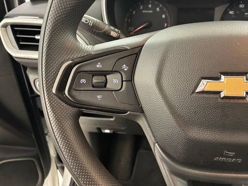 Used 2021 Chevrolet TrailBlazer LS FWD image 23