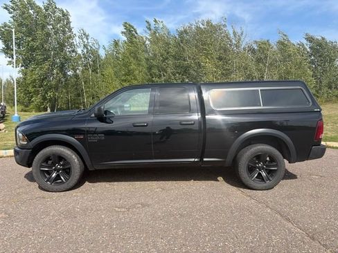 Used 2022 RAM 1500 Warlock AWD/4WD image 2