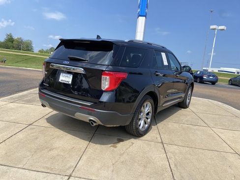 Used 2022 Ford Explorer Limited w/ Equipment Group 301A RWD image 11