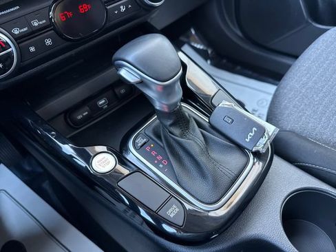Used 2022 Kia Soul GT-Line FWD image 39