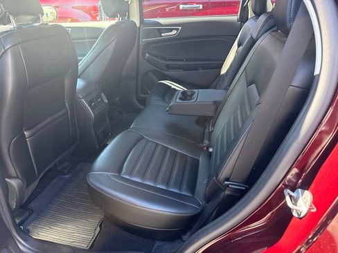 Used 2019 Ford Edge SEL w/ Equipment Group 201A AWD/4WD image 9