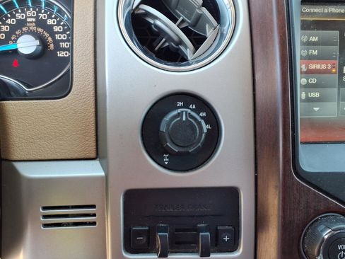 Used 2014 Ford F150 King Ranch w/ King Ranch Luxury Package AWD/4WD image 14