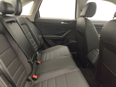 Used 2024 Volkswagen Jetta SE FWD image 19