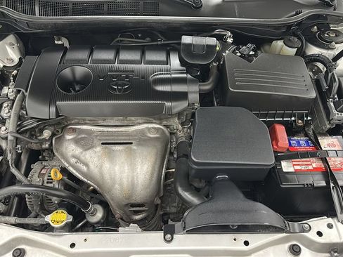 Used 2011 Toyota Camry LE w/ LE Extra-Value Pkg FWD image 22