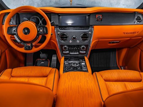 Used 2023 Rolls-Royce Cullinan AWD/4WD image 40