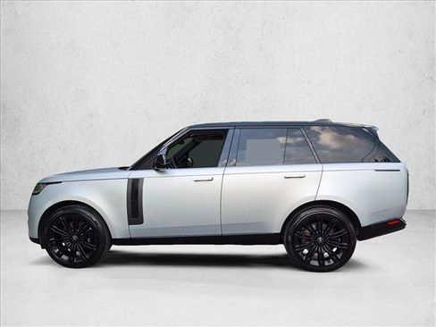 Certified 2025 Land Rover Range Rover SE AWD/4WD image 9