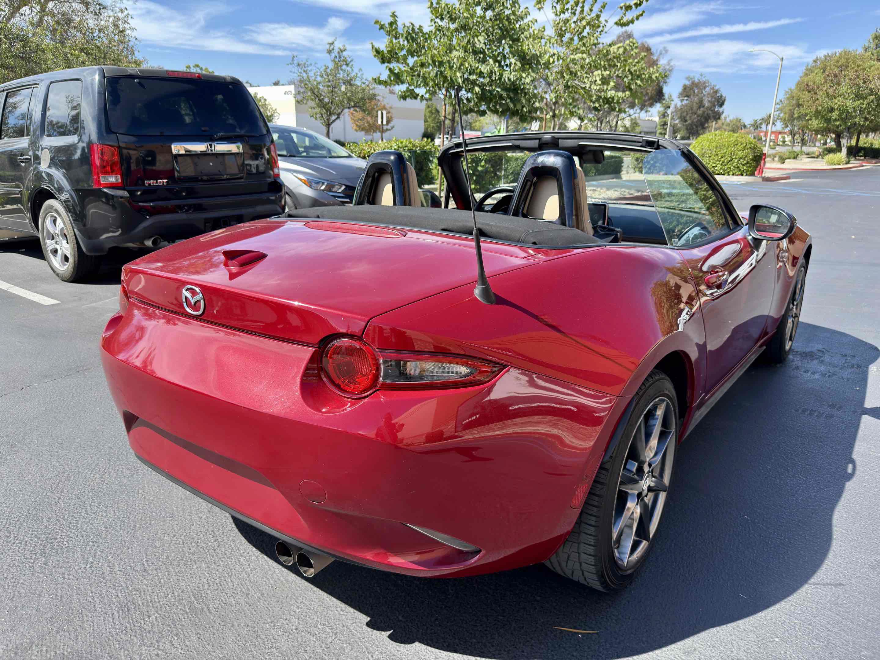 Used 2016 MAZDA MX-5 Miata Grand Touring RWD image 12