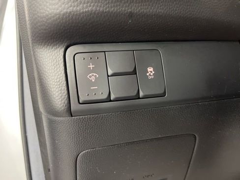 Used 2019 Kia Soul + image 28