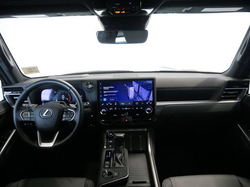 Used 2024 Lexus GX 550 w/ Accessory Package (2T) AWD/4WD image 15