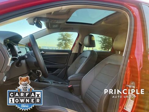 Certified 2023 Volkswagen Jetta SE image 15