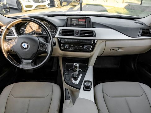 Used 2018 BMW 320i Sedan image 11