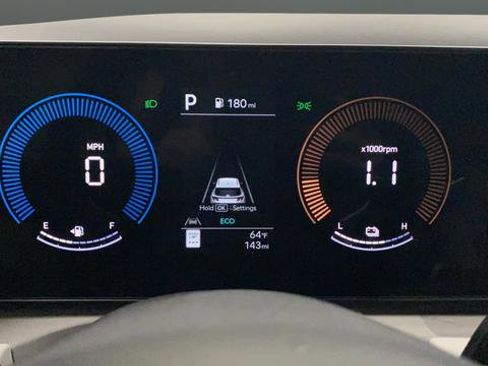 New 2026 Hyundai Tucson Blue SE w/ Tow & Go Package image 16
