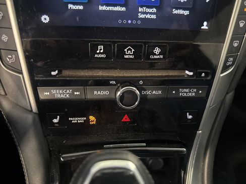 Used 2019 INFINITI Q60 3.0t Luxe w/ Essential Package RWD image 19