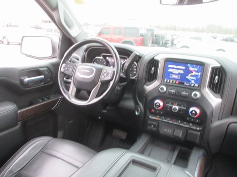 Used 2021 GMC Sierra 1500 Denali image 25