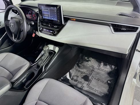 Used 2020 Toyota Corolla SE FWD image 29