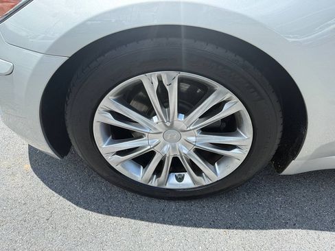 Used 2011 Hyundai Genesis 4.6 RWD image 10