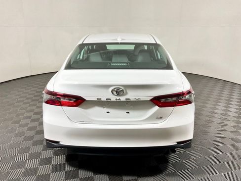 Used 2022 Toyota Camry LE FWD image 13