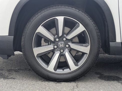 Used 2025 Honda Pilot Touring image 27
