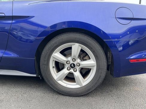 Used 2016 Ford Mustang Convertible image 9