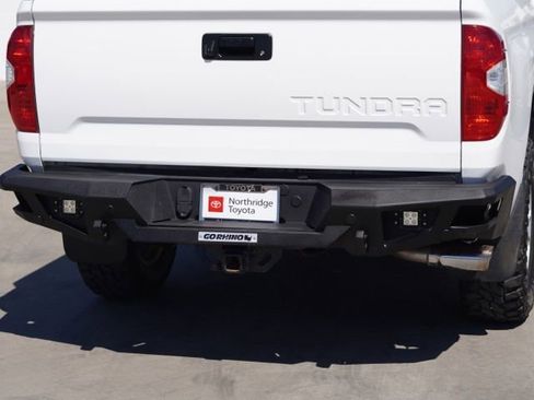 Used 2020 Toyota Tundra SR5 w/ SR5 Upgrade Package AWD/4WD image 14