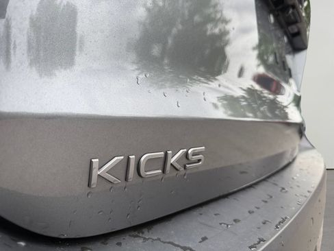 Used 2025 Nissan Kicks S AWD/4WD image 30