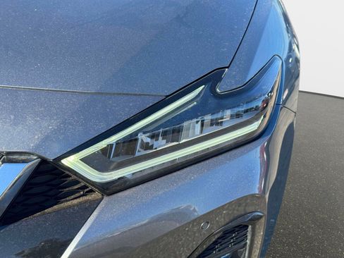 Used 2023 Nissan Maxima Platinum w/ Sport Mat Group FWD image 7