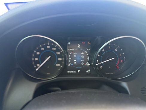 Used 2020 Jaguar XF Premium image 25