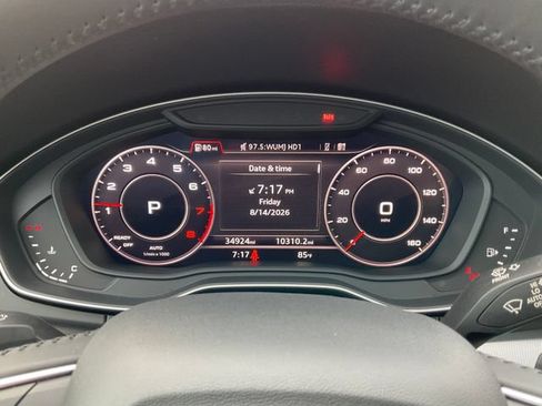 Used 2020 Audi Q5 2.0T Titanium Premium Plus AWD/4WD image 18