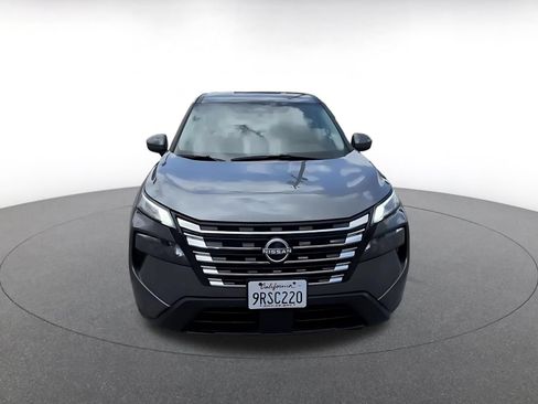 Used 2025 Nissan Rogue SV FWD image 4