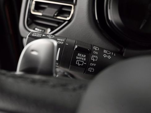 Certified 2022 Dodge Durango R/T w/ Blacktop Package image 32