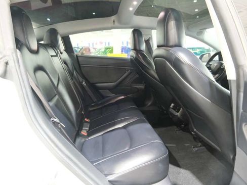 Used 2021 Tesla Model 3 Long Range AWD/4WD image 23