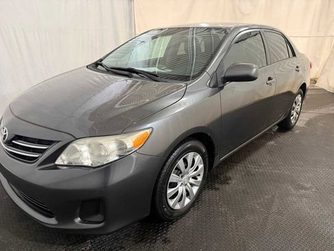 Used 2013 Toyota Corolla LE image 6