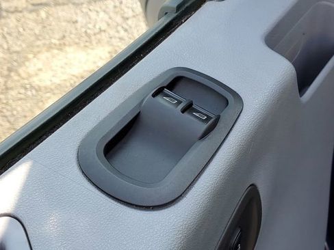 Used 2016 Ford Transit 250 148 Medium Roof image 9