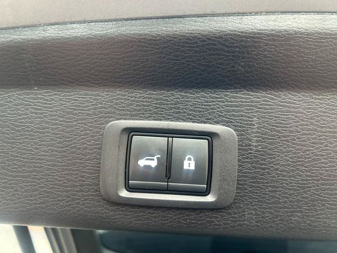 Used 2023 Mitsubishi Outlander SE AWD/4WD image 18
