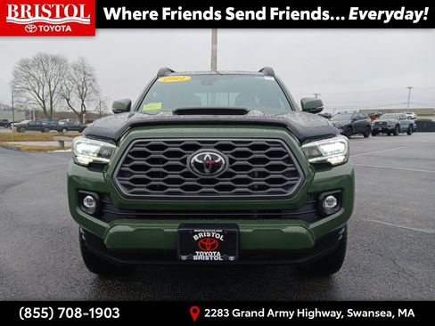 Used 2021 Toyota Tacoma TRD Sport image 40