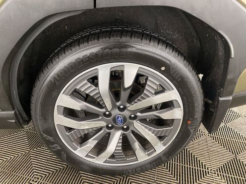 Used 2025 Subaru Forester Touring AWD/4WD image 13