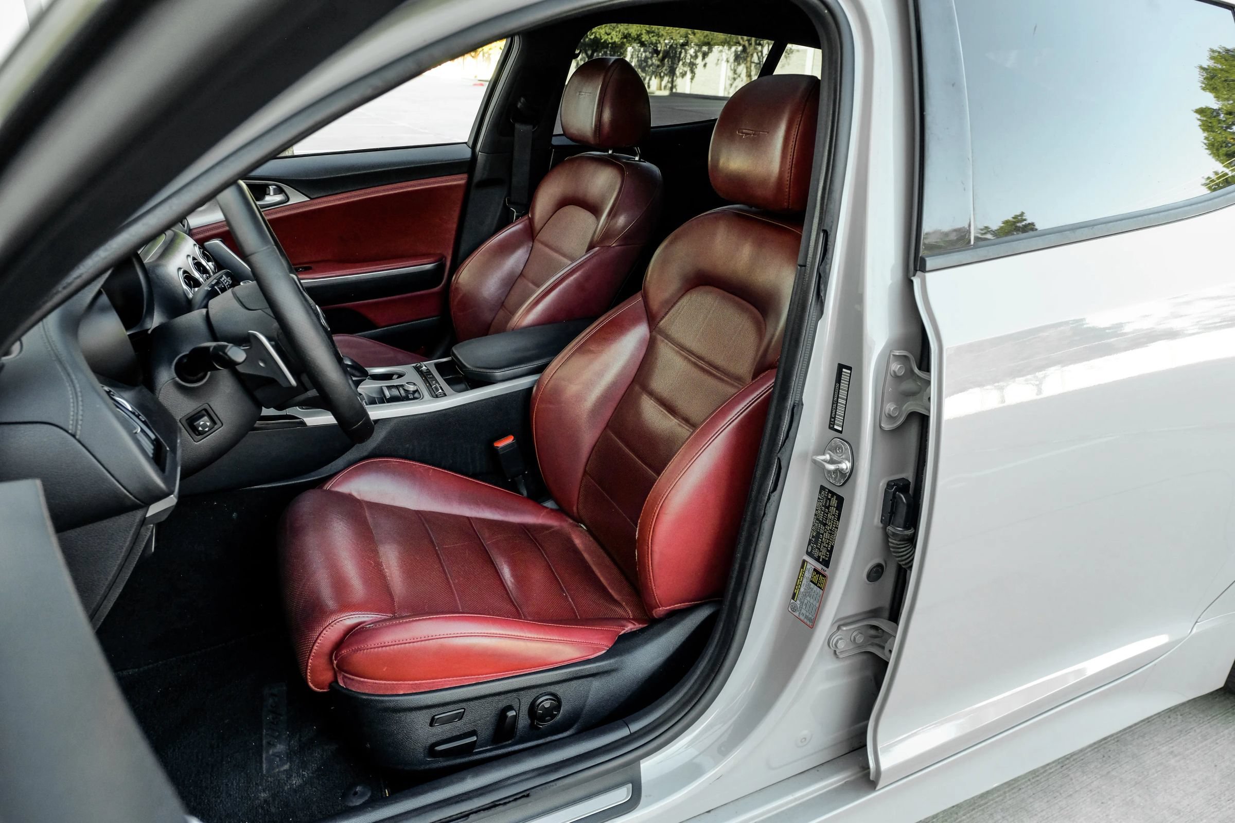 Used 2019 Kia Stinger GT2 RWD image 39