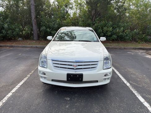 Used 2007 Cadillac STS w/ Preferred Equipment Group image 2