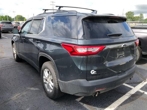 Used 2020 Chevrolet Traverse LT w/ LPO, Blackout Package AWD/4WD image 5
