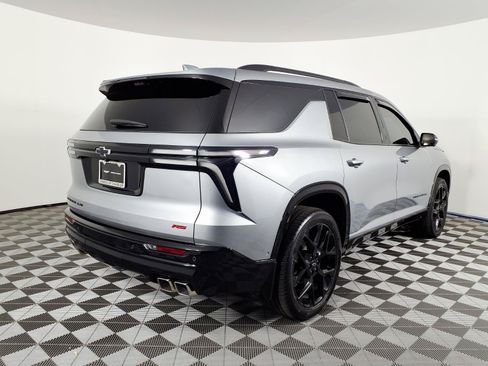 Used 2024 Chevrolet Traverse RS AWD/4WD image 4
