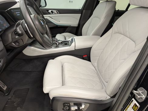 Certified 2023 BMW X5 sDrive40i w/ Executive Package image 5