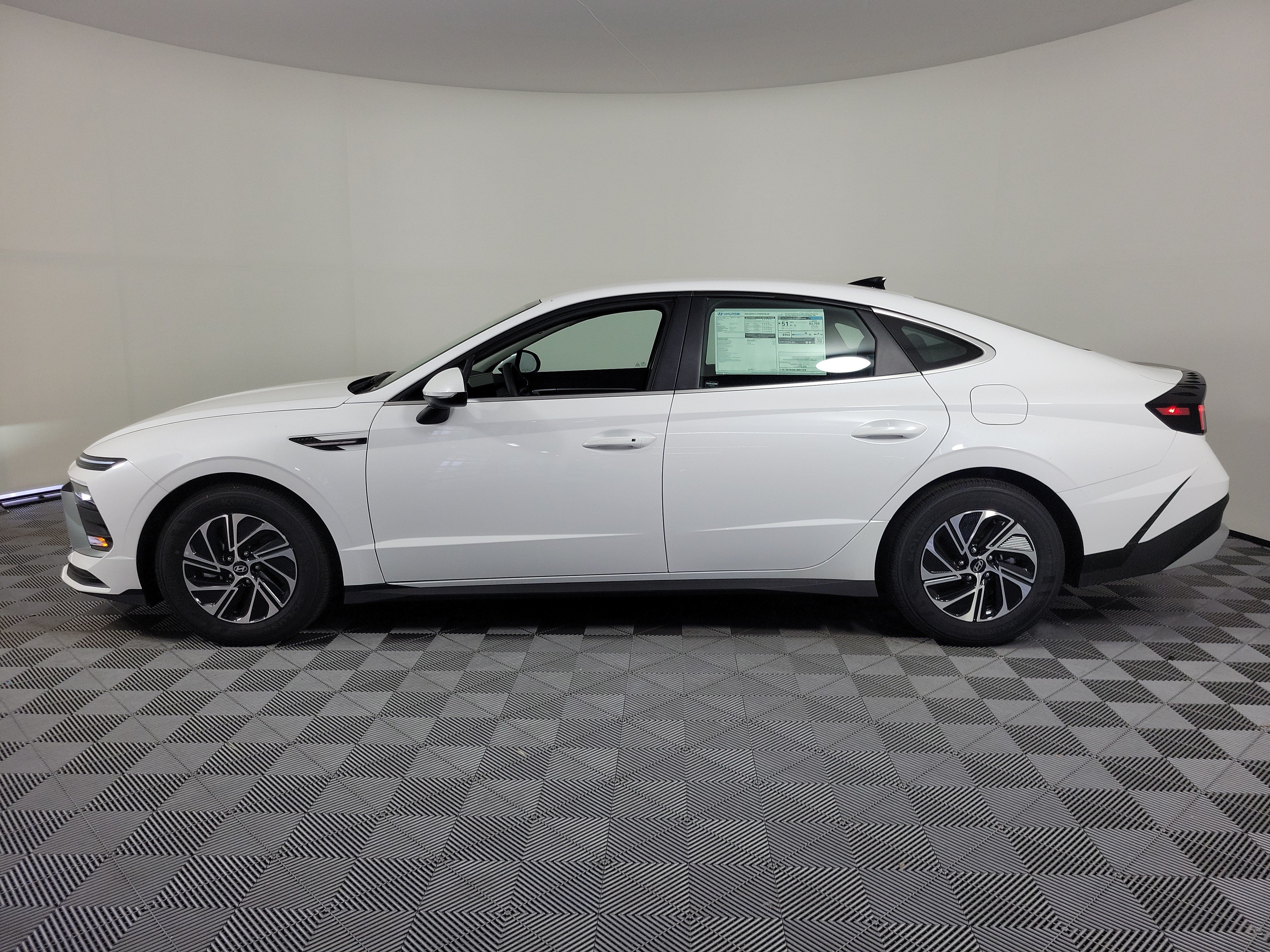 New 2026 Hyundai Sonata Blue FWD image 39