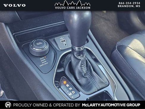 Used 2023 Jeep Cherokee Altitude Lux image 22