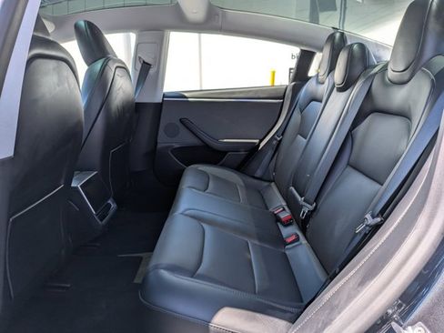 Used 2025 Tesla Model 3 Long Range RWD image 19