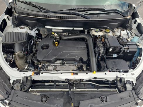 Used 2023 Chevrolet Equinox LS w/ LS Convenience Package FWD image 32