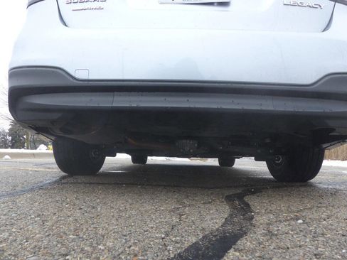 Used 2023 Subaru Legacy Premium AWD/4WD image 10
