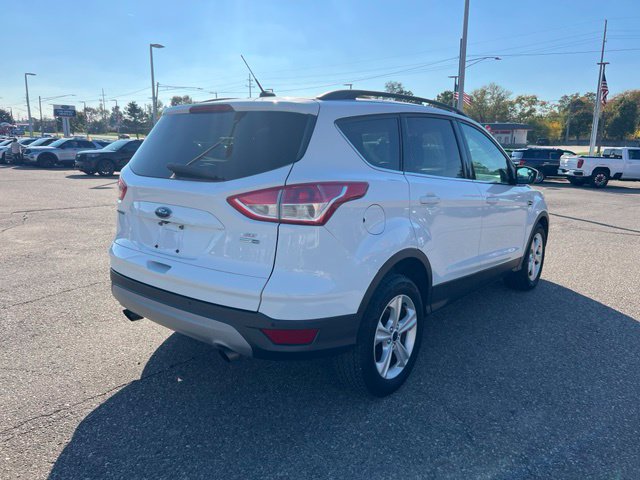 Used 2016 Ford Escape SE w/ Equipment Group 201A AWD/4WD image 4