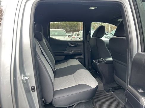 Used 2023 Toyota Tacoma TRD Sport image 18