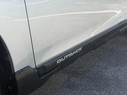 Used 2018 Subaru Outback 2.5i AWD/4WD image 40